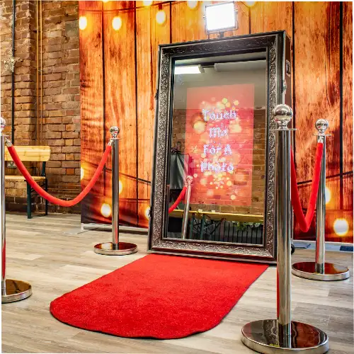 Magic Mirror Selfie Booth