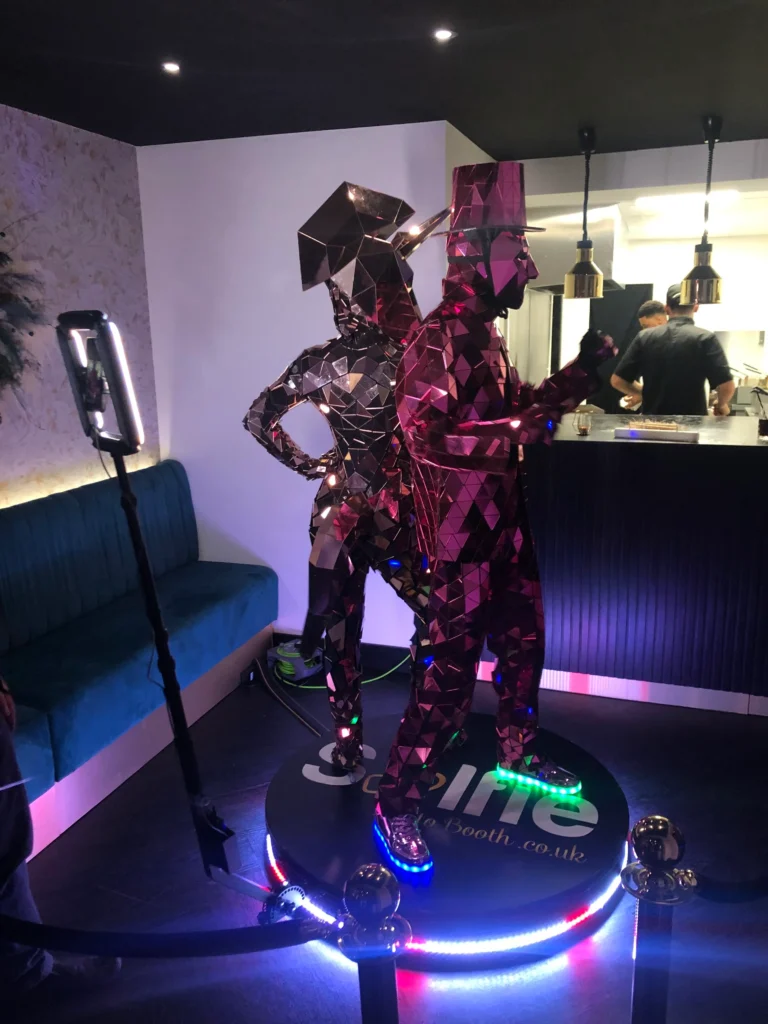 360-Selfiebooth-Selfiephotobooth-co-uk-3