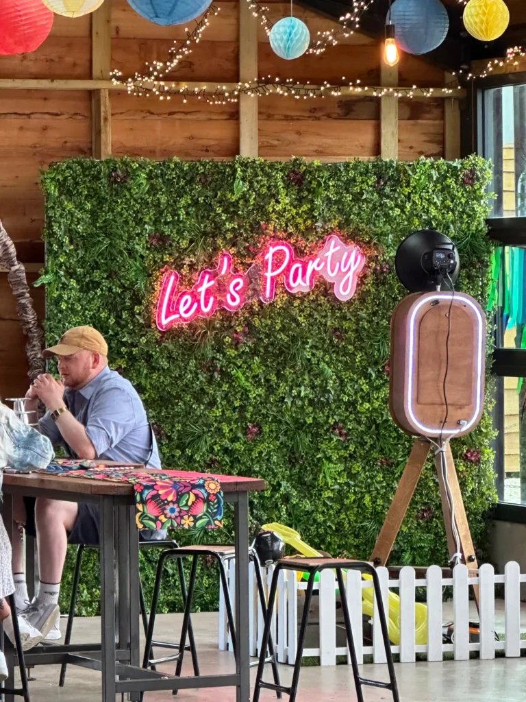 Backdrops-Selfiephotobooth-co-uk-6