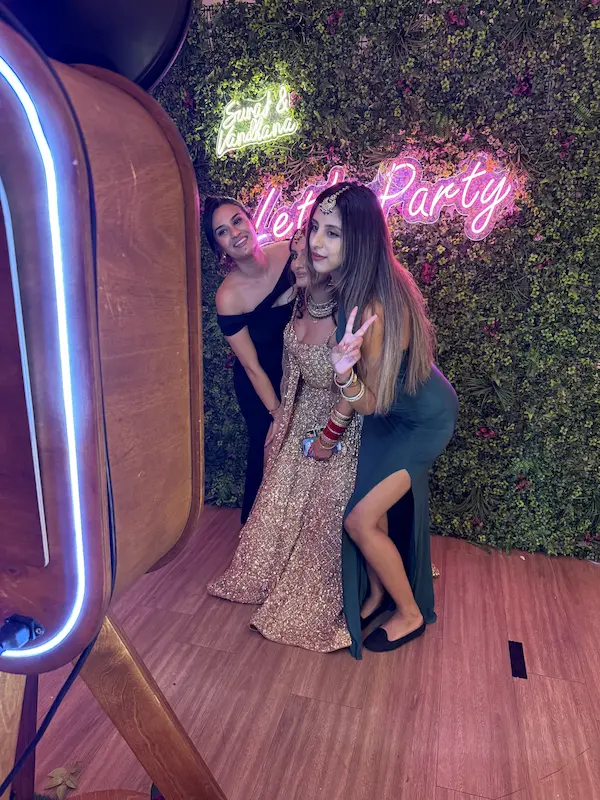 Indian-weddings-Selfiephotobooth-14