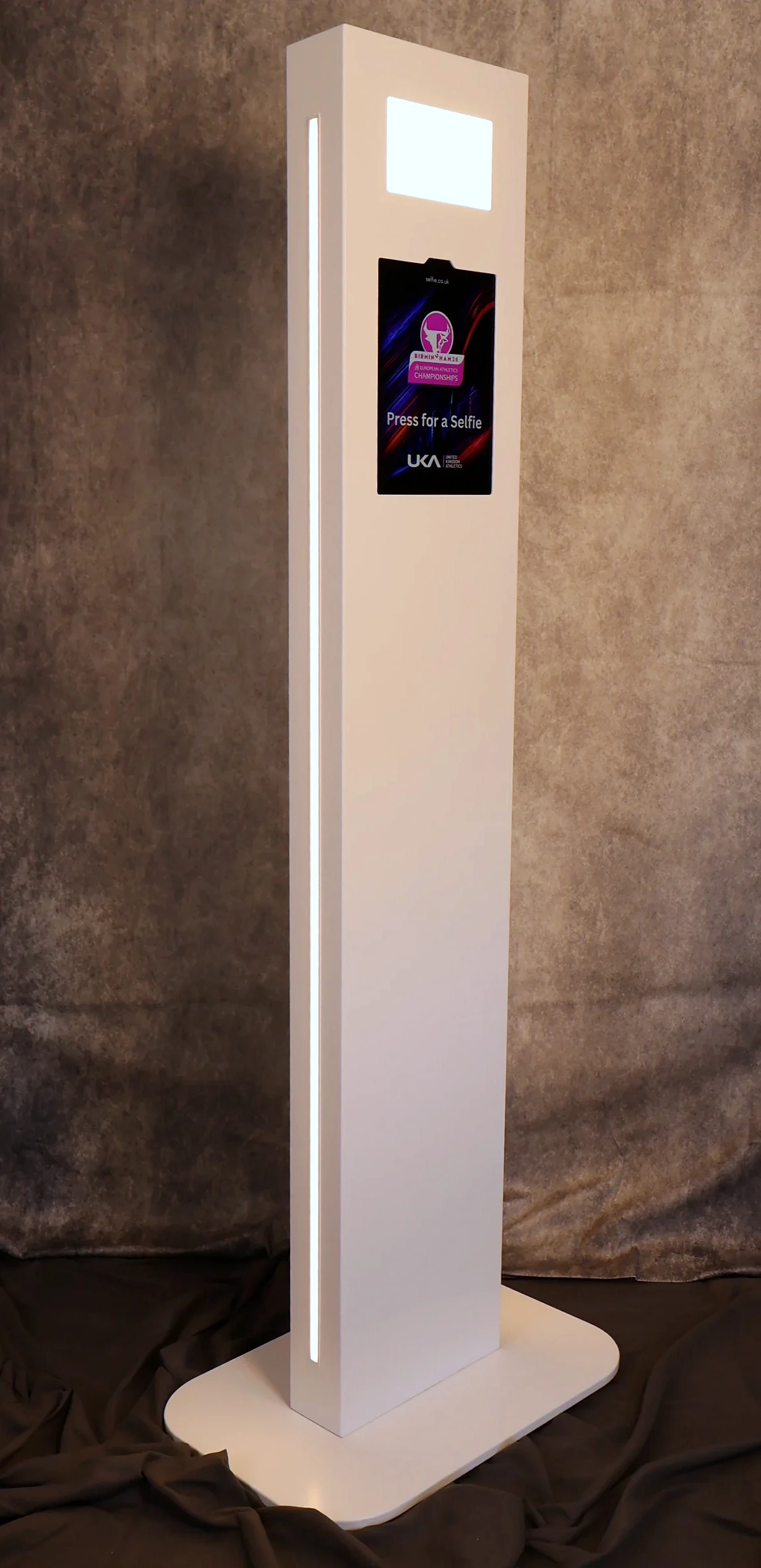 White Selfie Slimline Pod with touchscreen and illuminated side strip