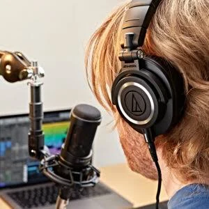 Illustration of Audio-Technica ATH-M50x headphones used for microphone monitoring