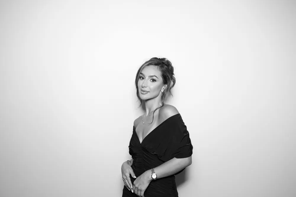An individual black-and-white Glam Booth portrait